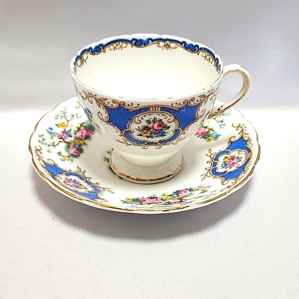 Foley China "Broadway" English Bone China Made in England Y2651